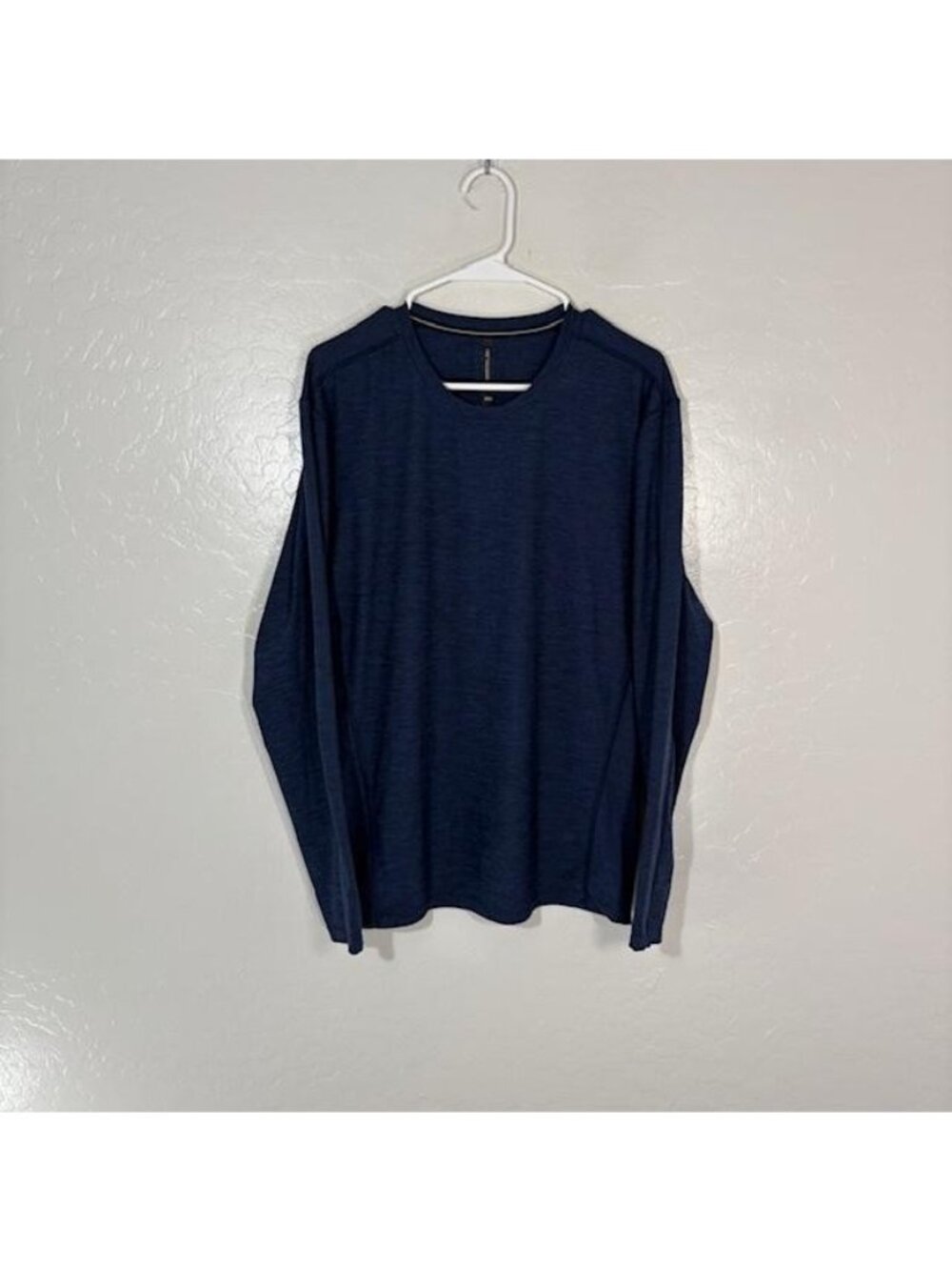 Ten Thousand Versatile LS Shirt Mens Medium Blue Long Sleeve Athletic Training